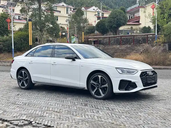 Audi A4L 2024