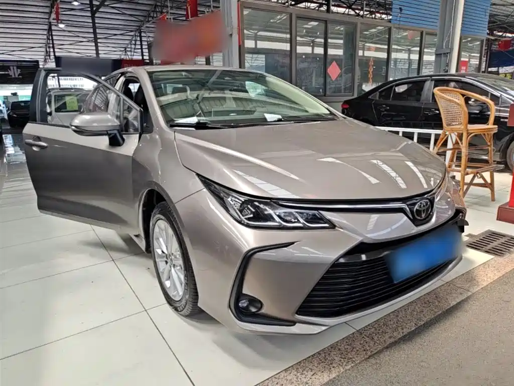 Toyota Corolla 2021 — фото 4