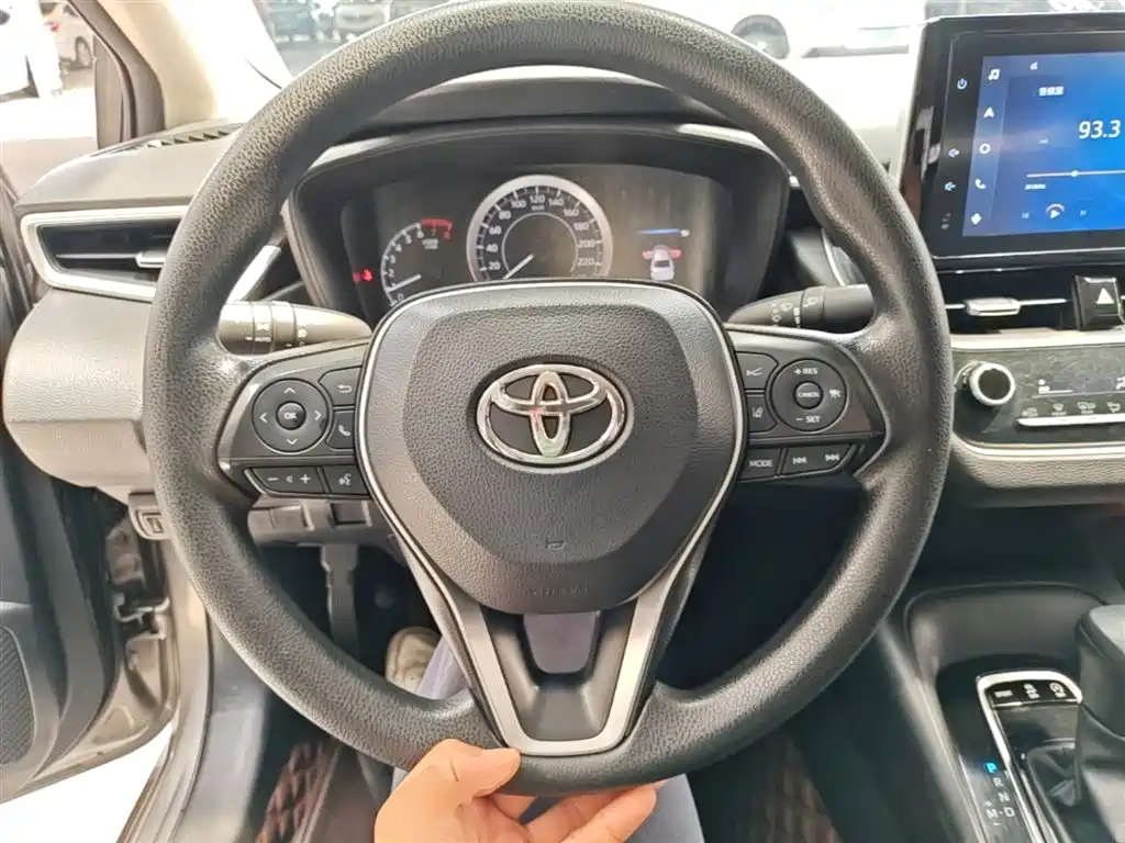 Toyota Corolla 2021 — фото 11