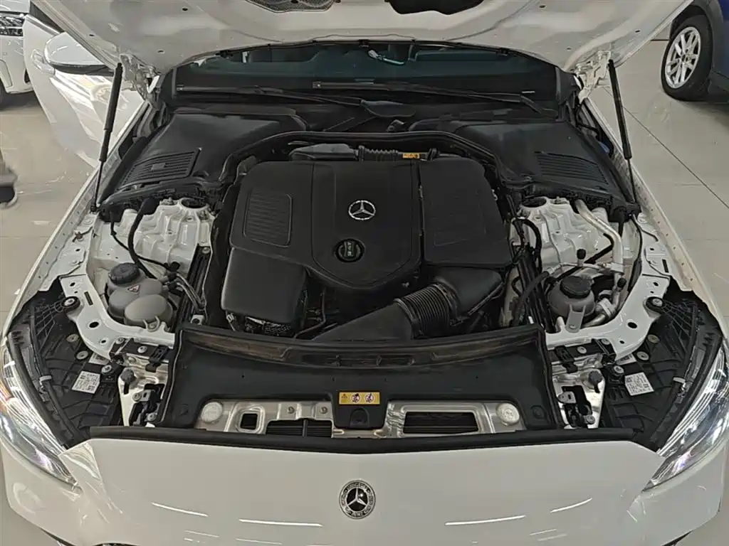 Mercedes-Benz C-Class 2024 — фото 20