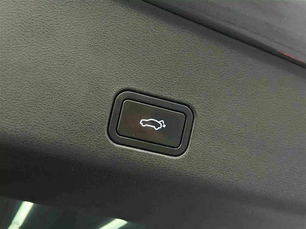 Geely Xingyue L 2023 — фото 25