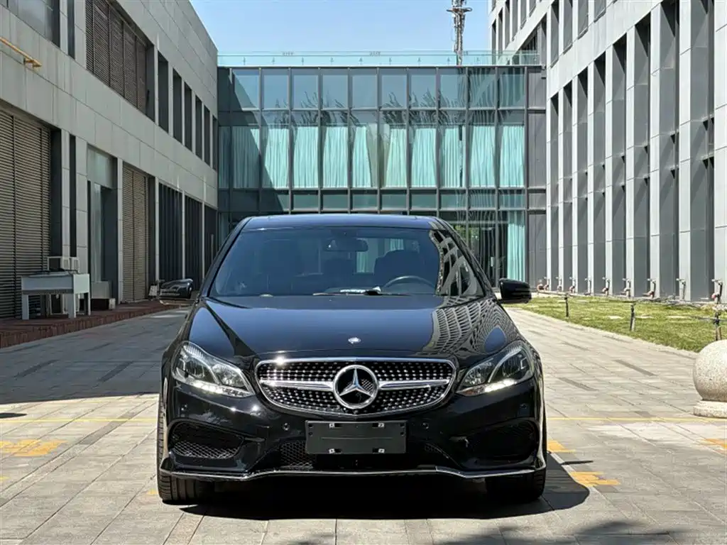 Mercedes-Benz E-Class 2015 — фото 6