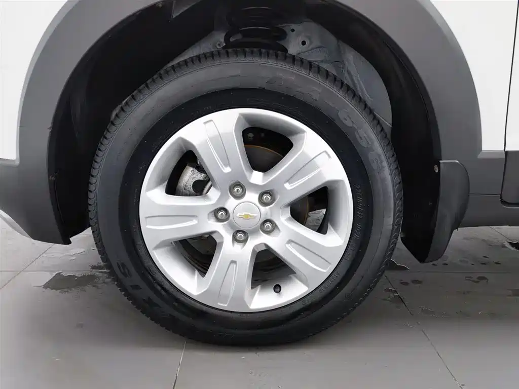 Chevrolet Captiva 2015 — фото 17