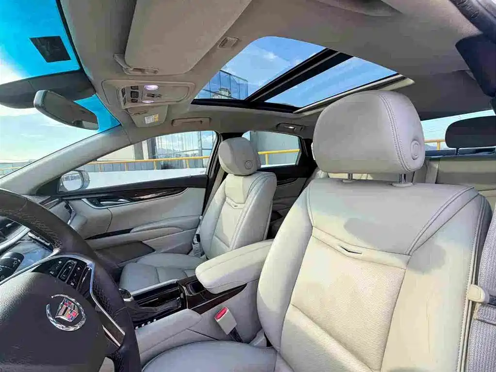 Cadillac XTS 2015 — фото 14