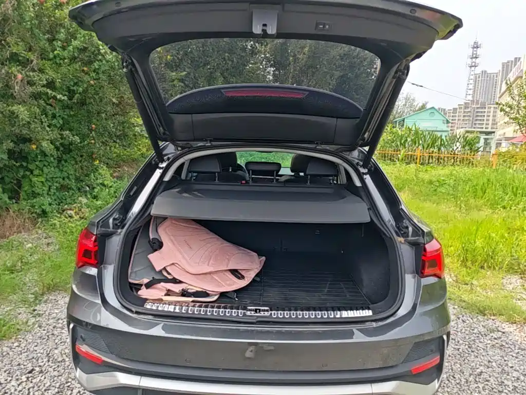 Audi Q3 Sportback 2021 — фото 19