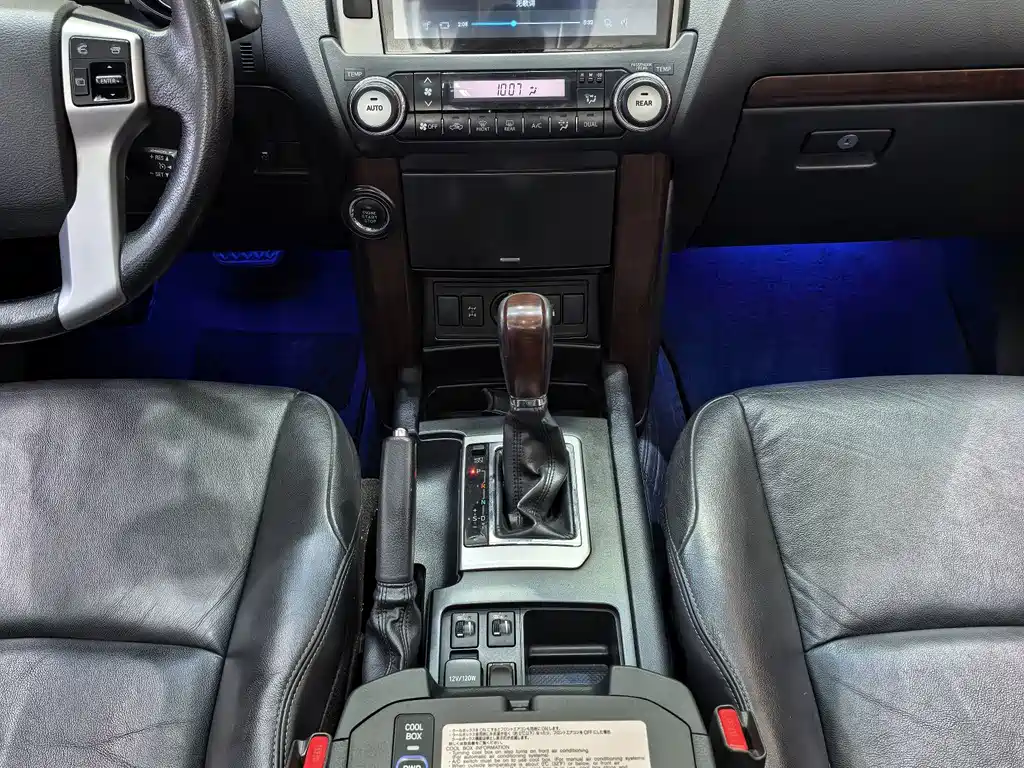Toyota Prado 2017 — фото 25