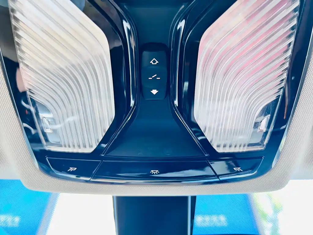 BMW 3 Series 2023 — фото 14