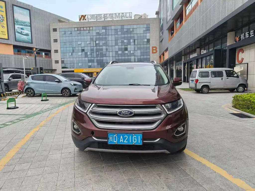 Ford Edge 2018 — фото 2