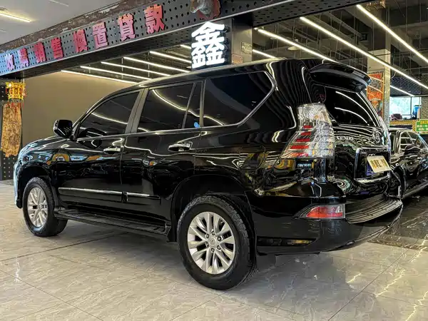 Lexus GX 2017