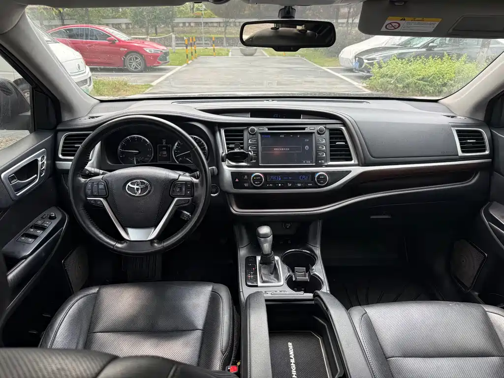 Toyota Highlander 2016 — фото 4
