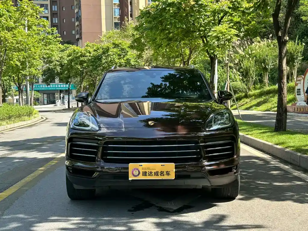 Porsche Cayenne 2019 — фото 2