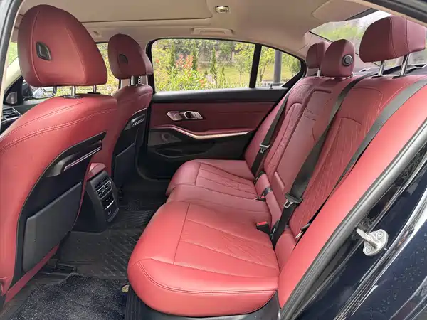 BMW 3 Series 2022