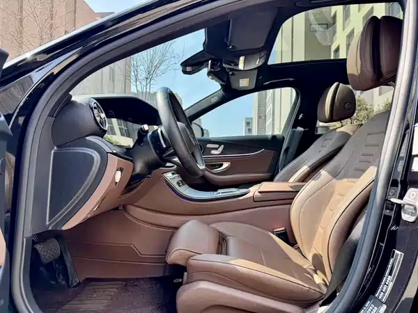 Mercedes-Benz E-Class 2023