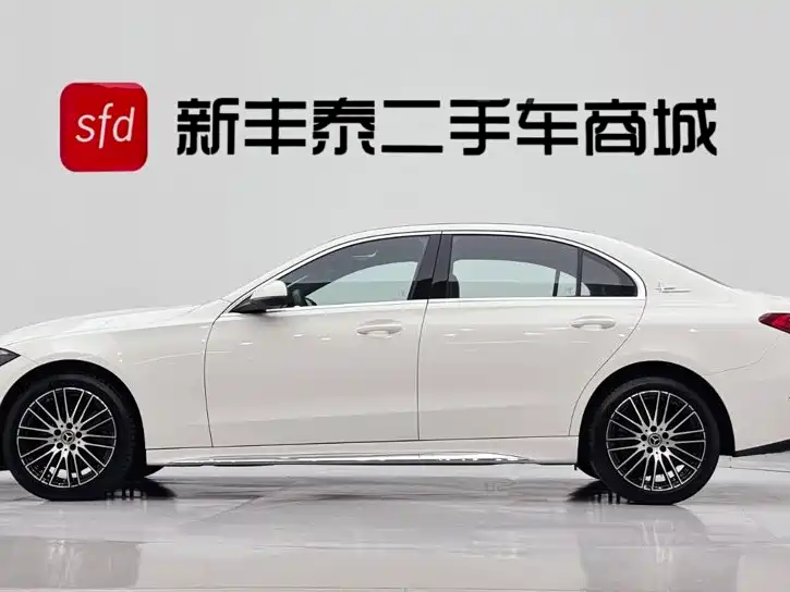 Mercedes-Benz C-Class 2022 — фото 4