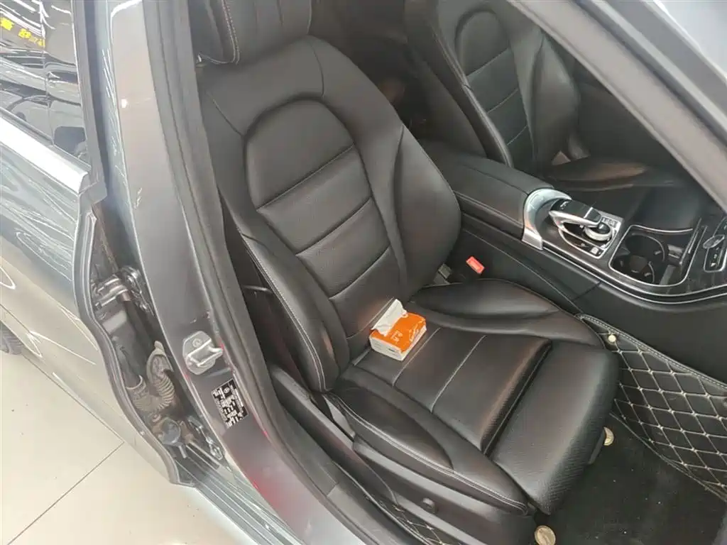 Mercedes-Benz C-Class 2017 — фото 19
