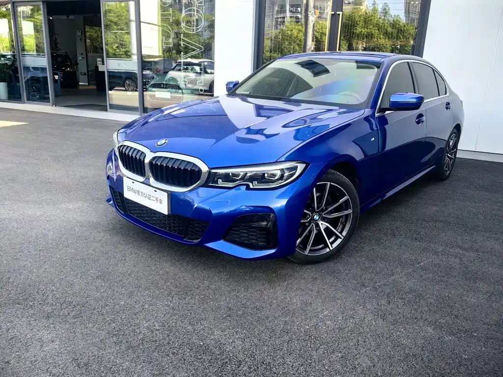 BMW 3 Series 2021 — фото 1