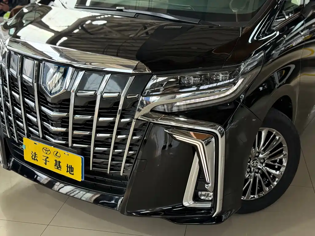 Toyota Alphard 2020 — фото 5