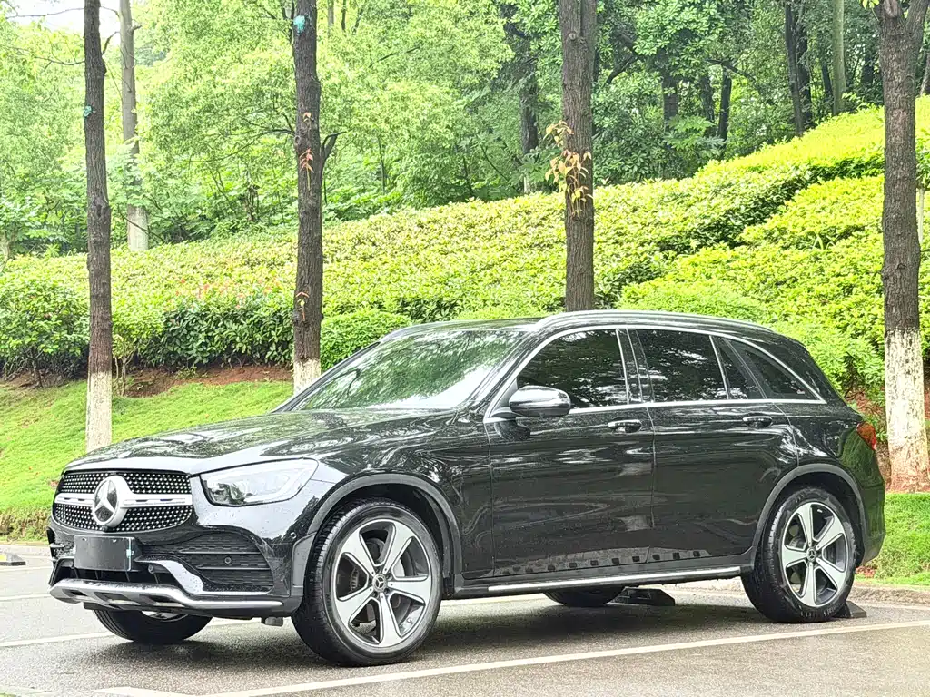 Mercedes-Benz GLC 2021 — фото 1