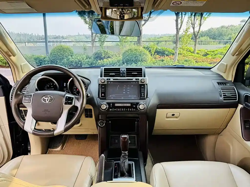 Toyota Prado 2014 — фото 12