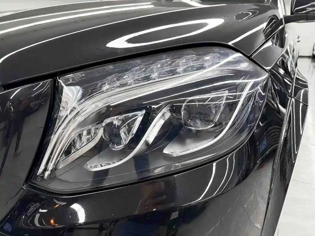 Mercedes-Benz GLS AMG 2017 — фото 22
