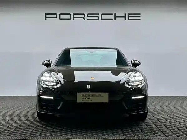 Porsche Panamera 2024