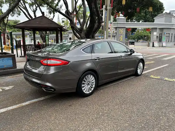 Ford Mondeo 2015