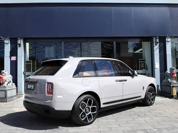 Rolls-Royce Cullinan 2021