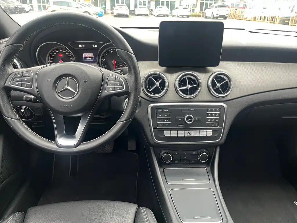 Mercedes-Benz CLA 2018 — фото 12