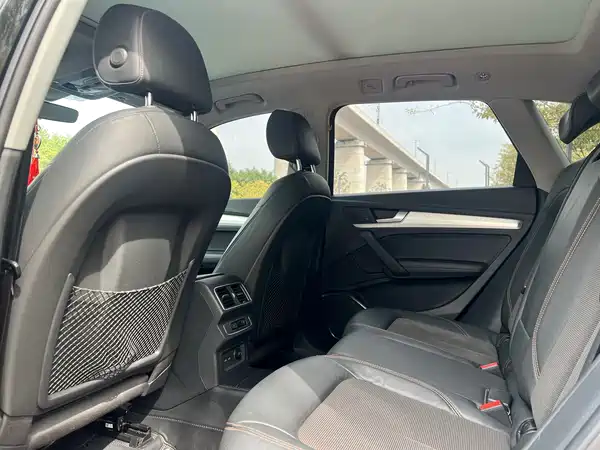 Audi Q5L 2019