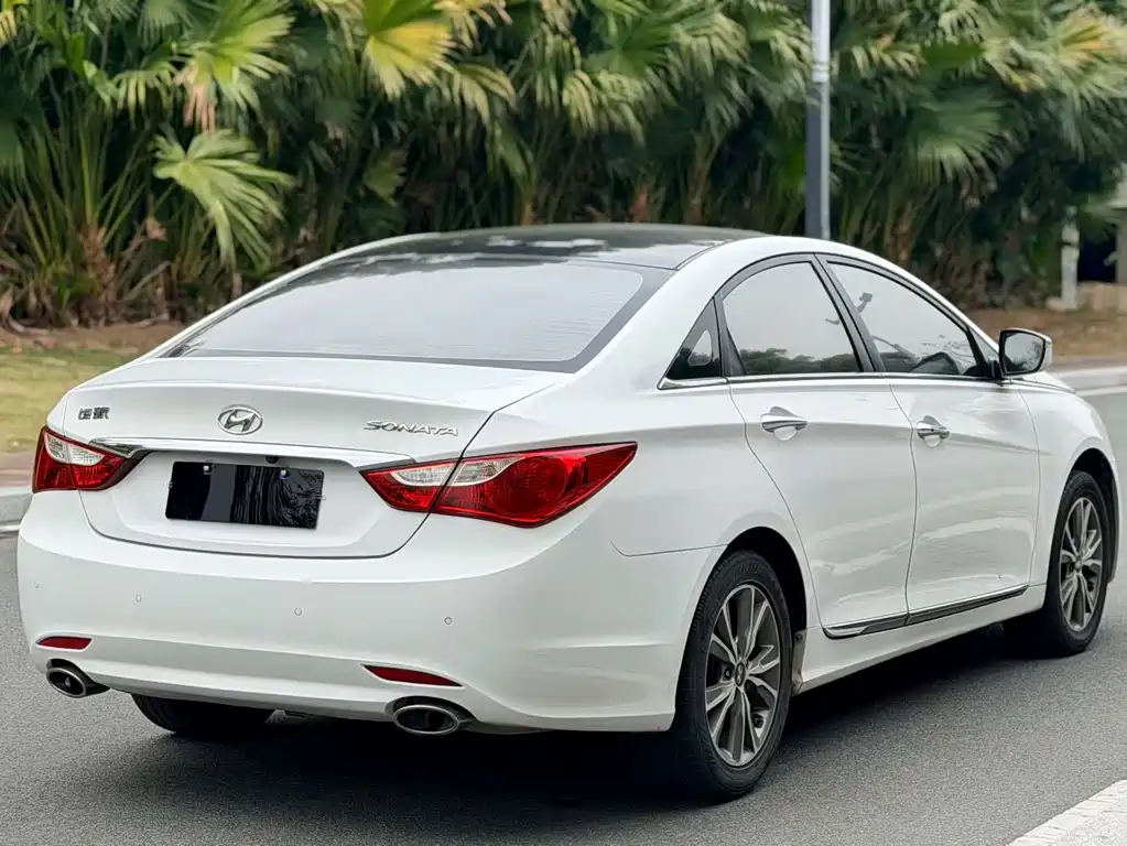 Hyundai Sonata 2016 — фото 9