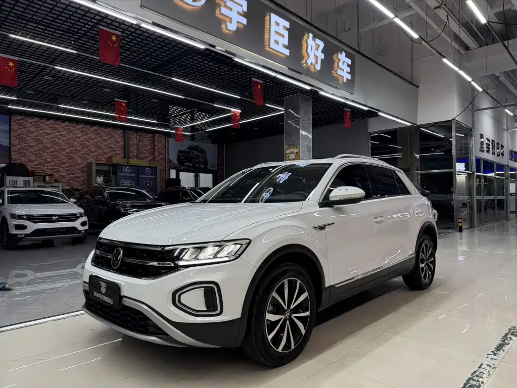 Volkswagen T-Roc 2023