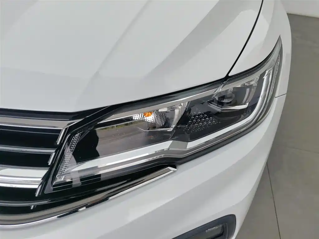 Volkswagen Bora 2021