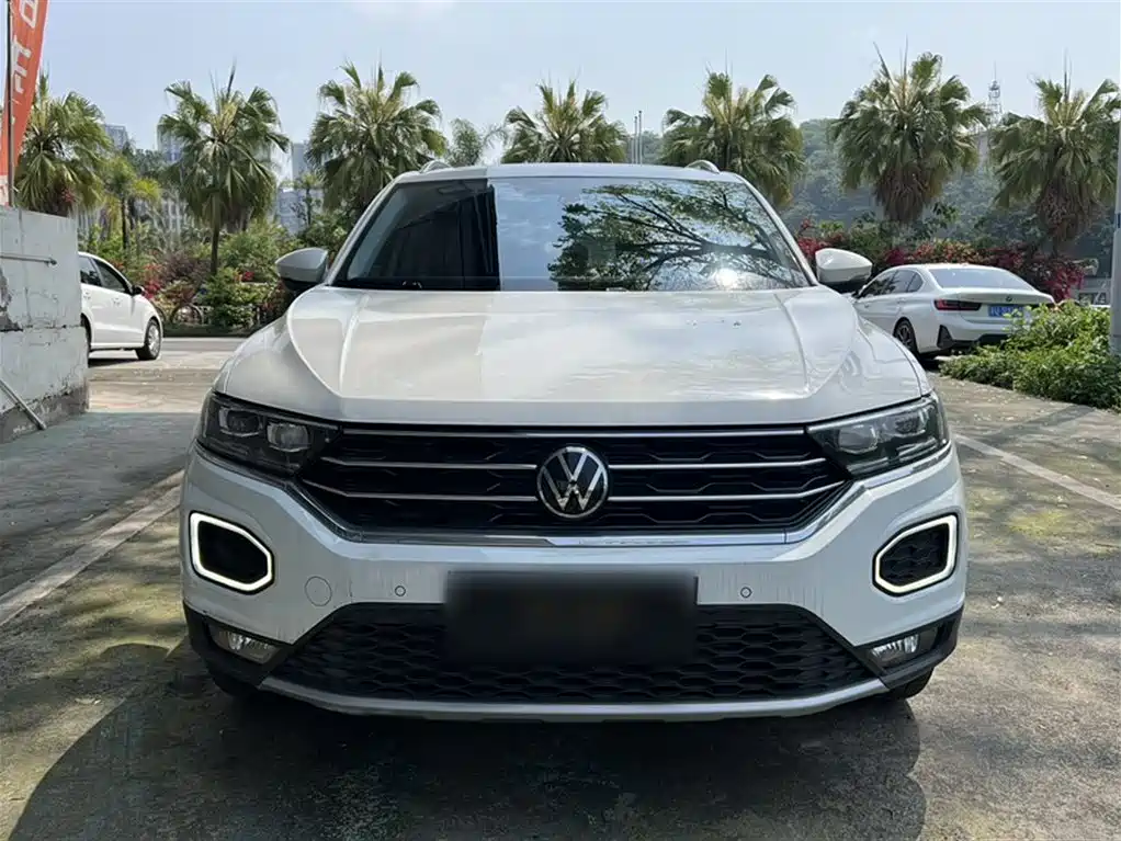 Volkswagen T-Roc 2023 — фото 8