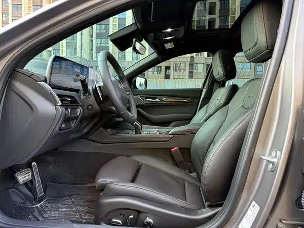Cadillac CT5 2026