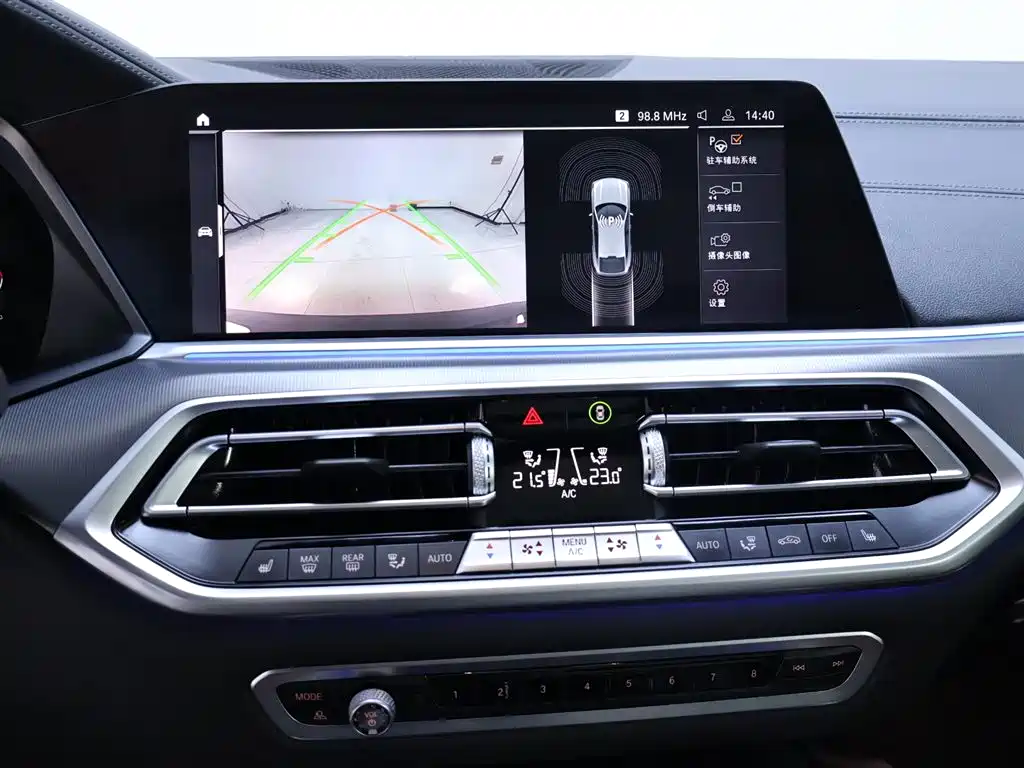 BMW X6 2021 — фото 10