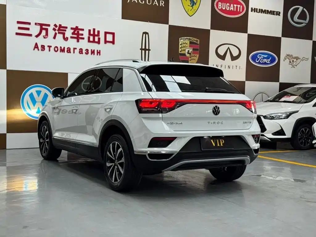 Volkswagen T-Roc 2024