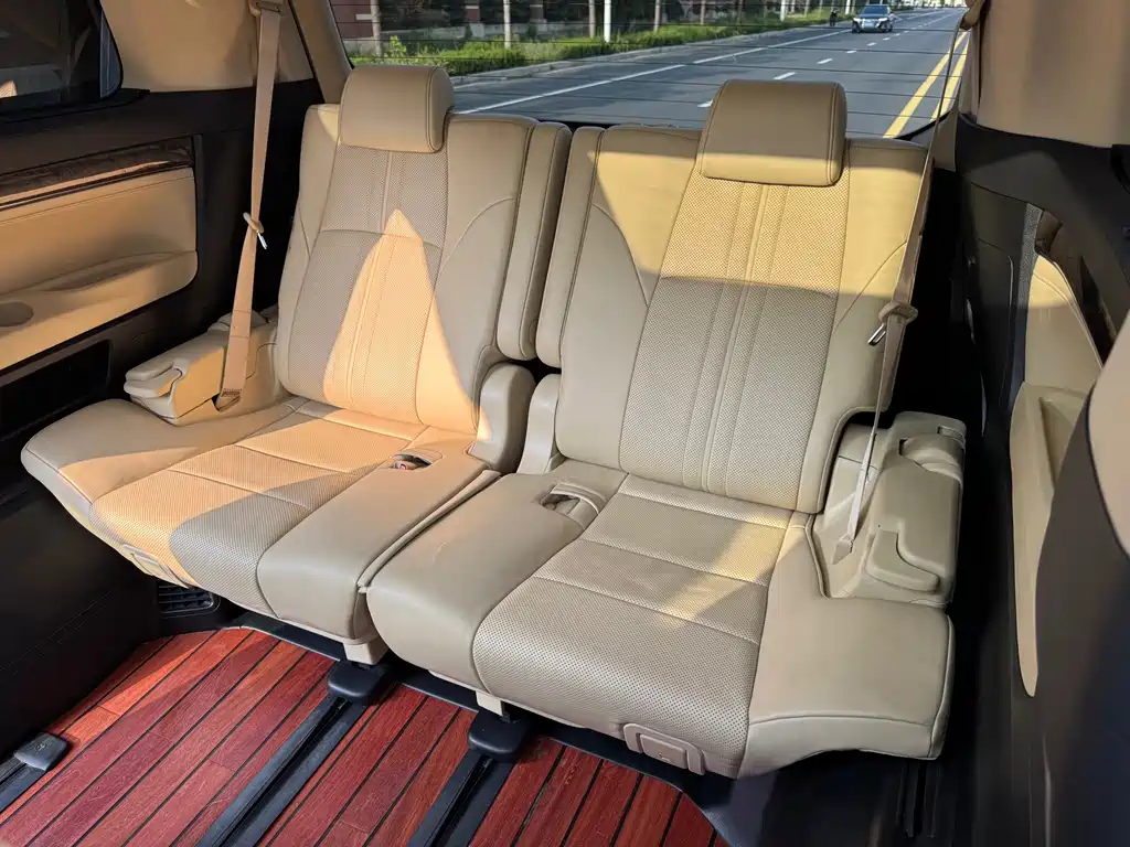 Toyota Alphard 2018 — фото 15