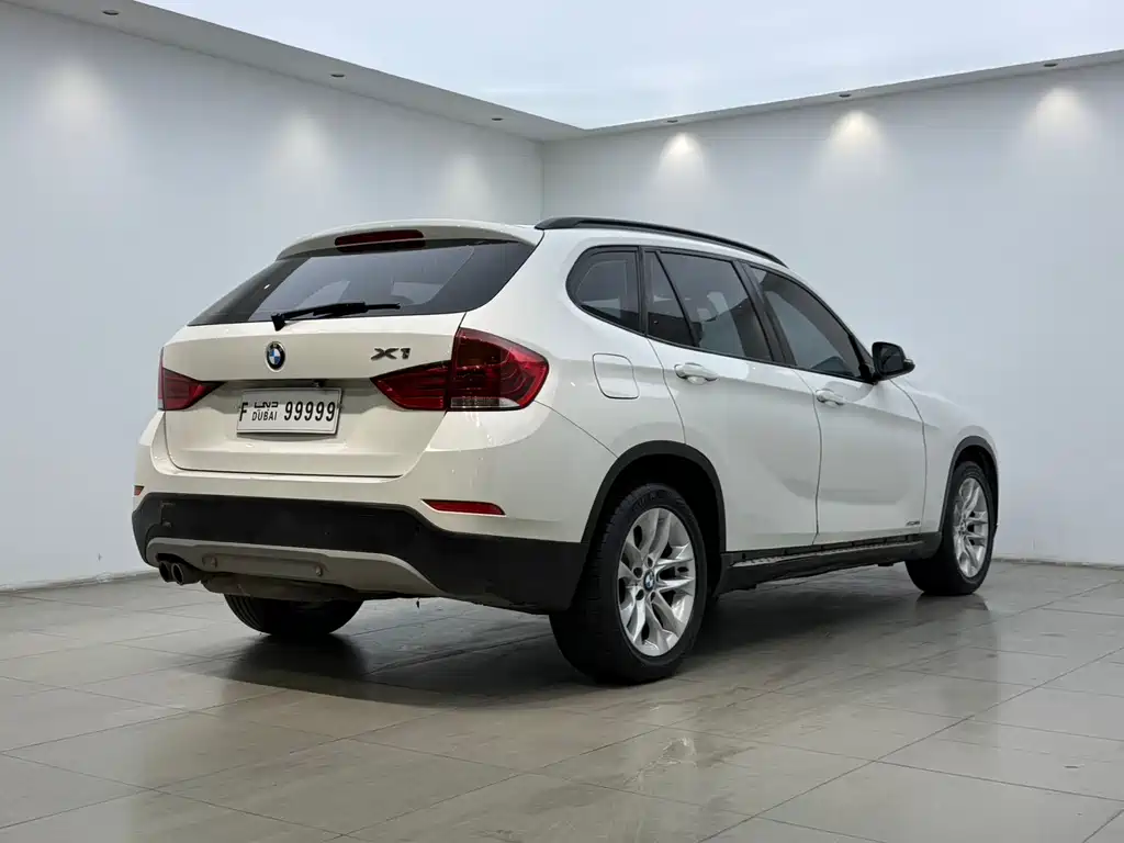 BMW X1 2015 — фото 13