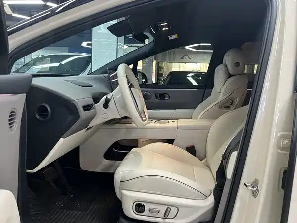 Li Auto i6 2026