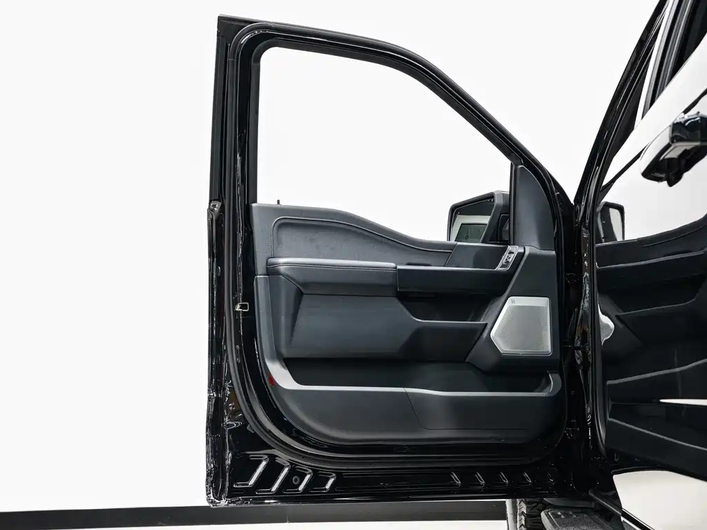 Ford F-150 Raptor 2023 — фото 14