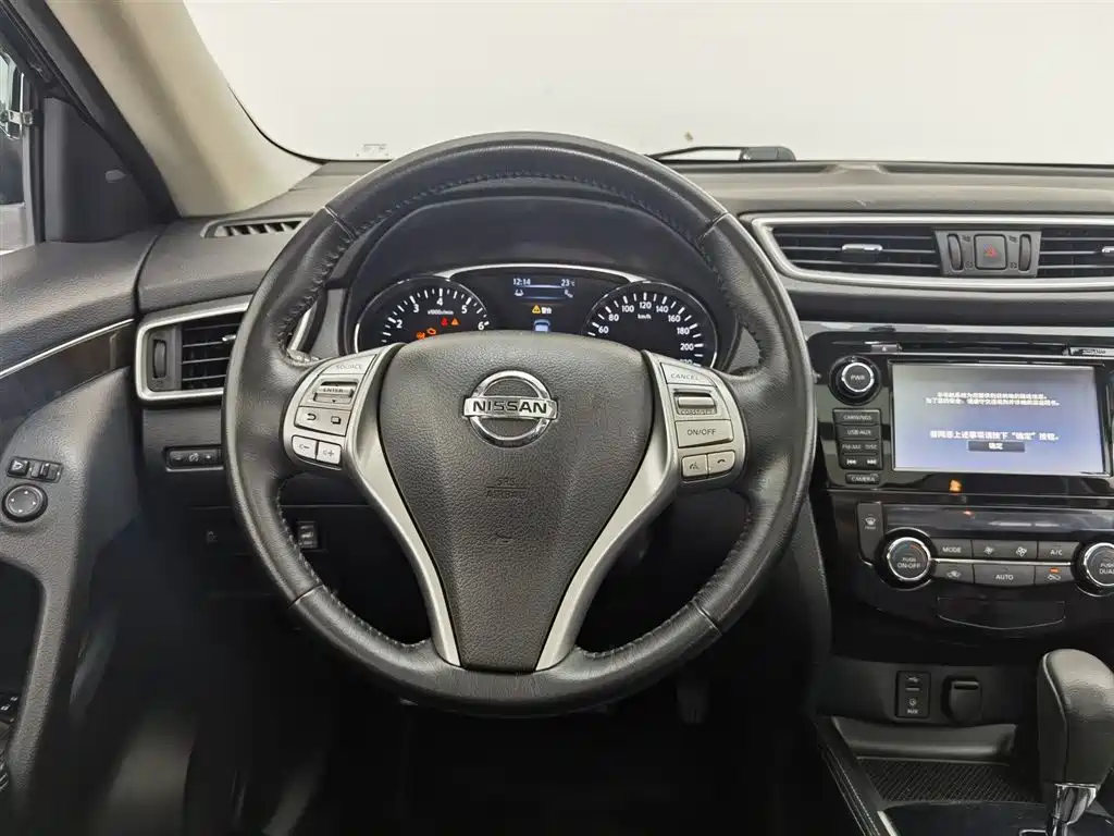 Nissan X-Trail 2014 — фото 11