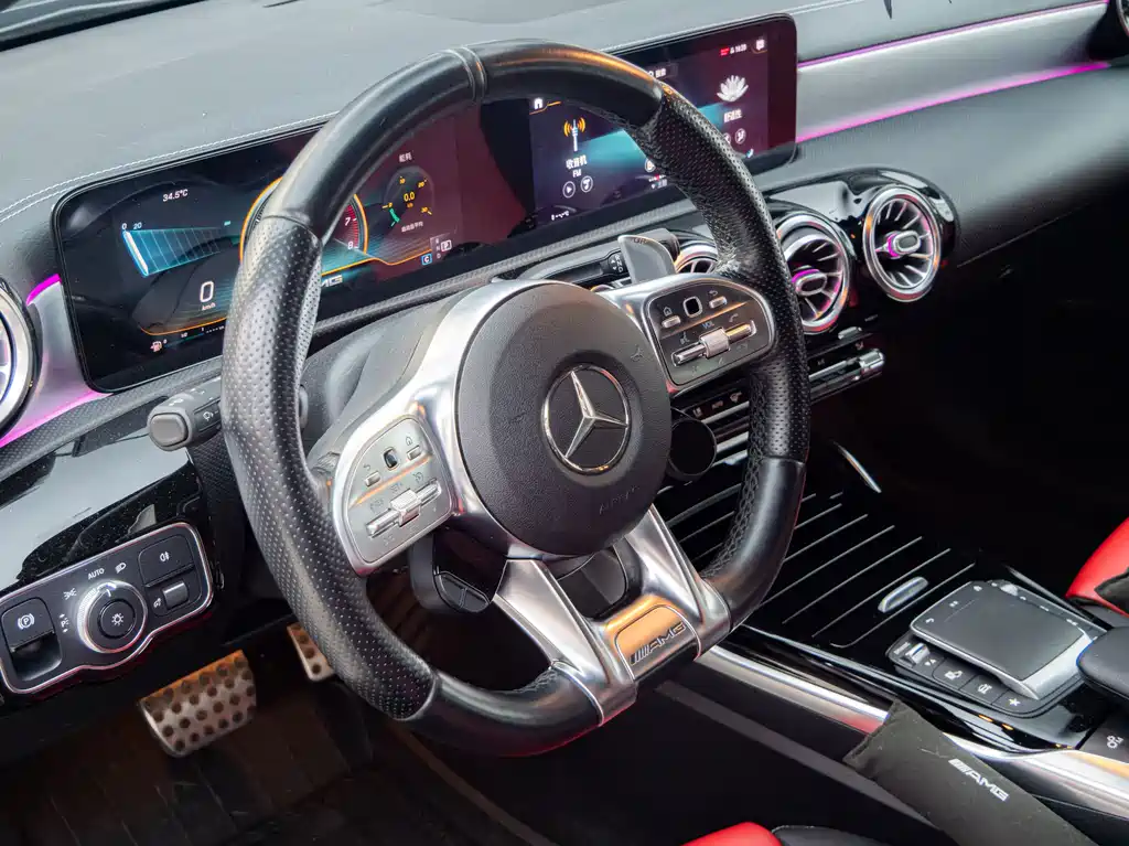 Mercedes-Benz A-Class AMG 2021 — фото 12