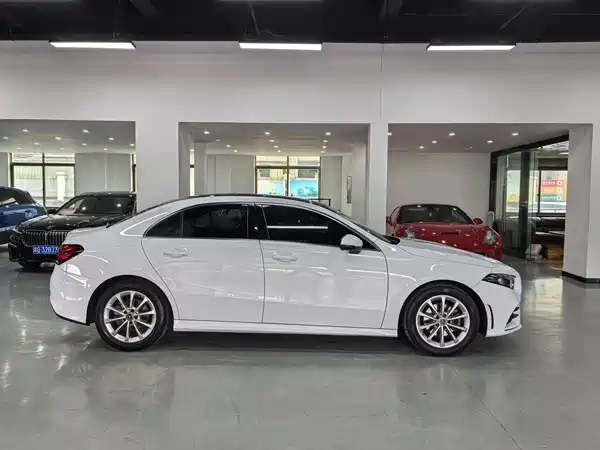 Mercedes-Benz A-Class 2021