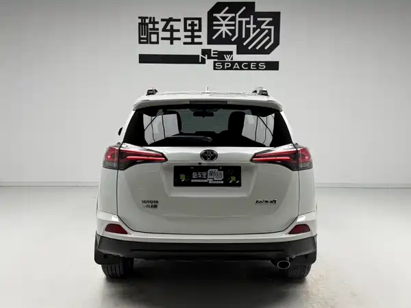 Toyota RAV4 2016