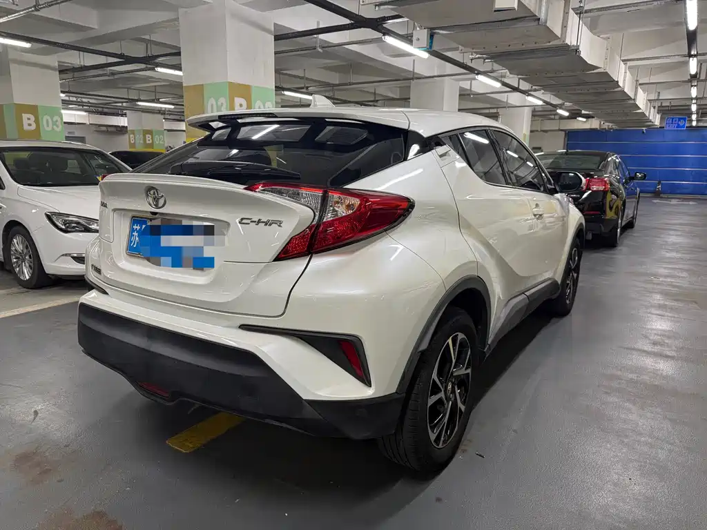 Toyota C-HR 2020 — фото 4