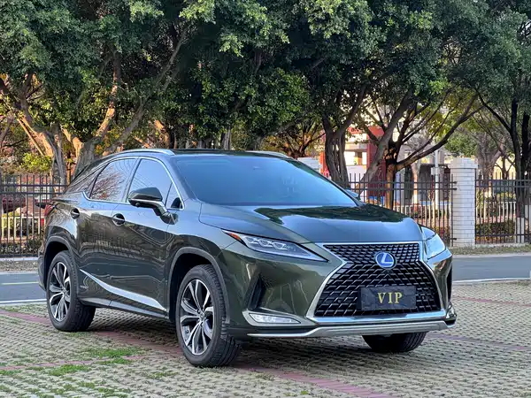 Lexus RX 2021