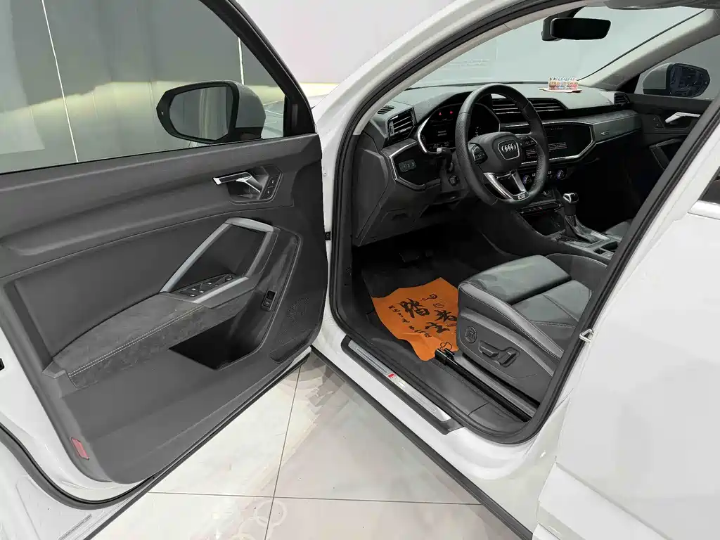 Audi Q3 Sportback 2022 — фото 7