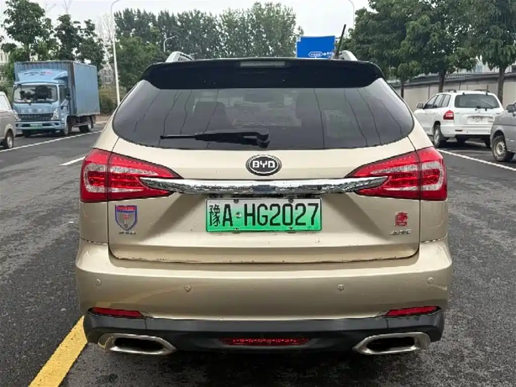 BYD Tang New Energy 2016 — фото 10