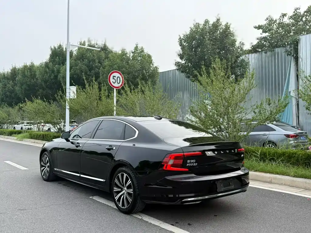 Volvo S90 2021 — фото 9