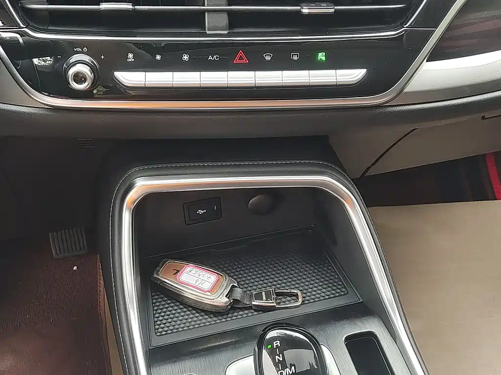 Haval H6 2023 — фото 11